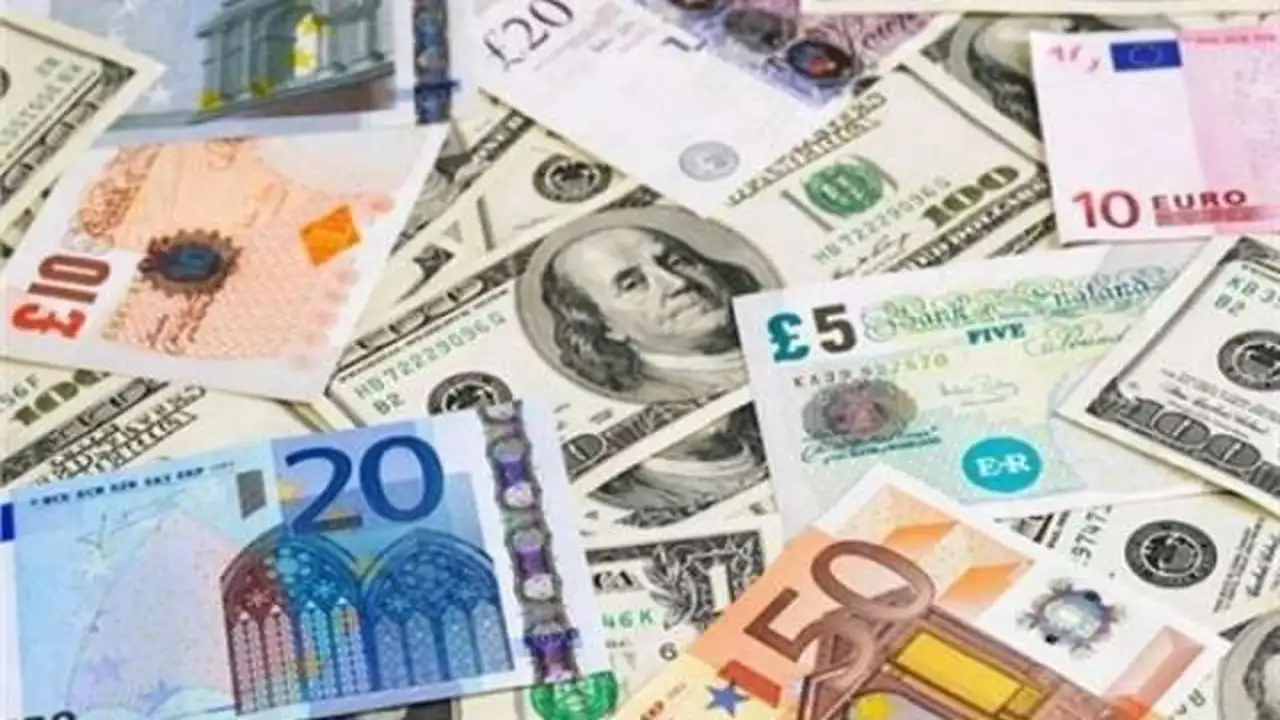 تطورات جديدة في أسعار العملات العربية والأجنبية داخل البنوك خلال تعاملات الأحد 1-3-2026